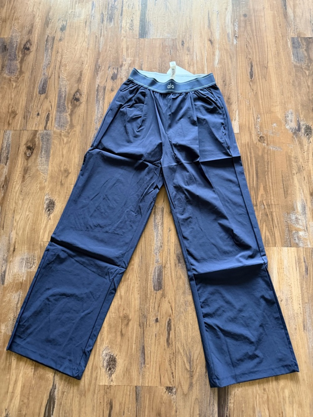 ALO Yoga womens Navy Wide-Leg Jogger Pants with Elastic Waistband